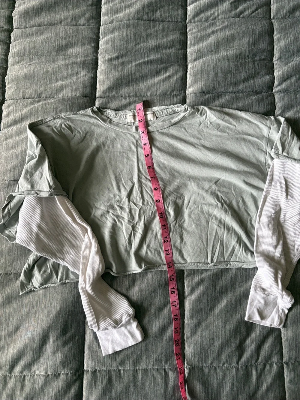UO long sleeve crop top